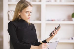 ROI saiba como calcular e otimizar em projetos de interiores