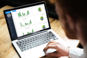 notebook-com-tela-de-foccolojas